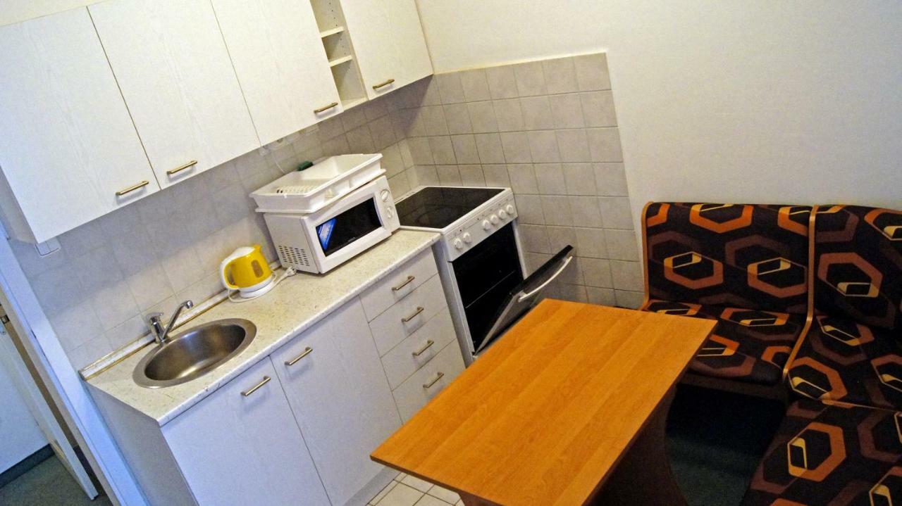 Hostel Km House Cerny Most Prag Exterior foto